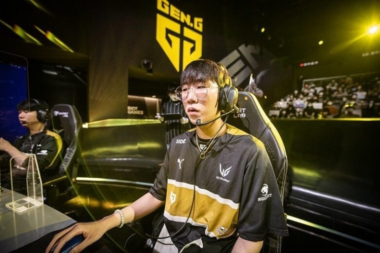 競爭中鬥志 競爭中鬥志