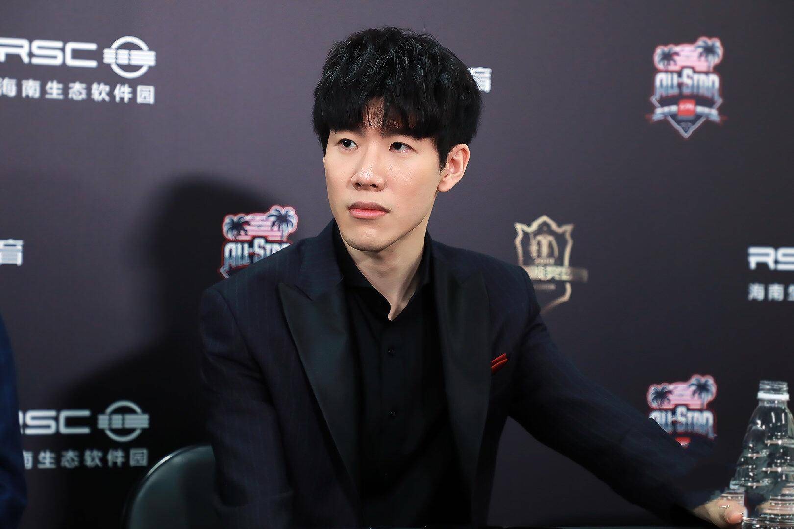 他对于任何 他对于任何