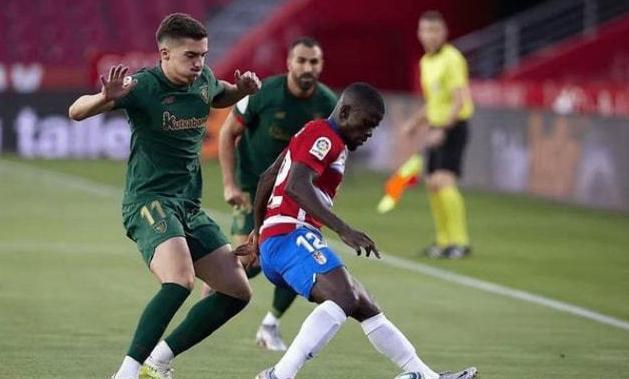 崭露头角 崭露头角