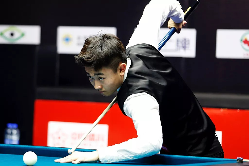 但他并不认 但他并不认