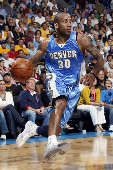 瑞士国脚曼赞比：扎卡是一名非常棒的队长，很高兴我们拥有他